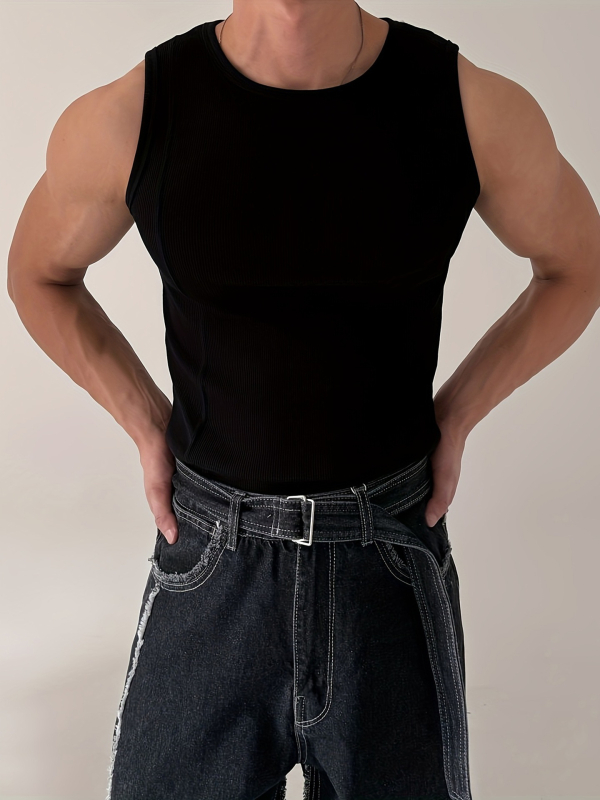 Vīriešu sporta veste bez piedurknēm ar vertikālām svītrām, 90% poliesteris, apaļš kakla izgriezums, pieguļošs siluets