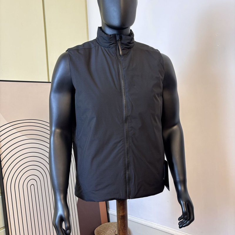 Férfi pamutból készült mellény álló gallérral, szélvédett, vastag, töltet: poliészter szál, fő anyag: poliészter