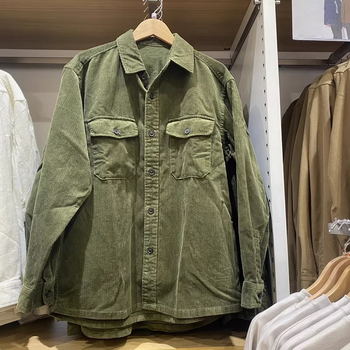 Marškiniai Corduroy, ilgos rankovės, smaili apykaklė, laisvas kirpimas, retro stilius; orui laidus linas 96%+