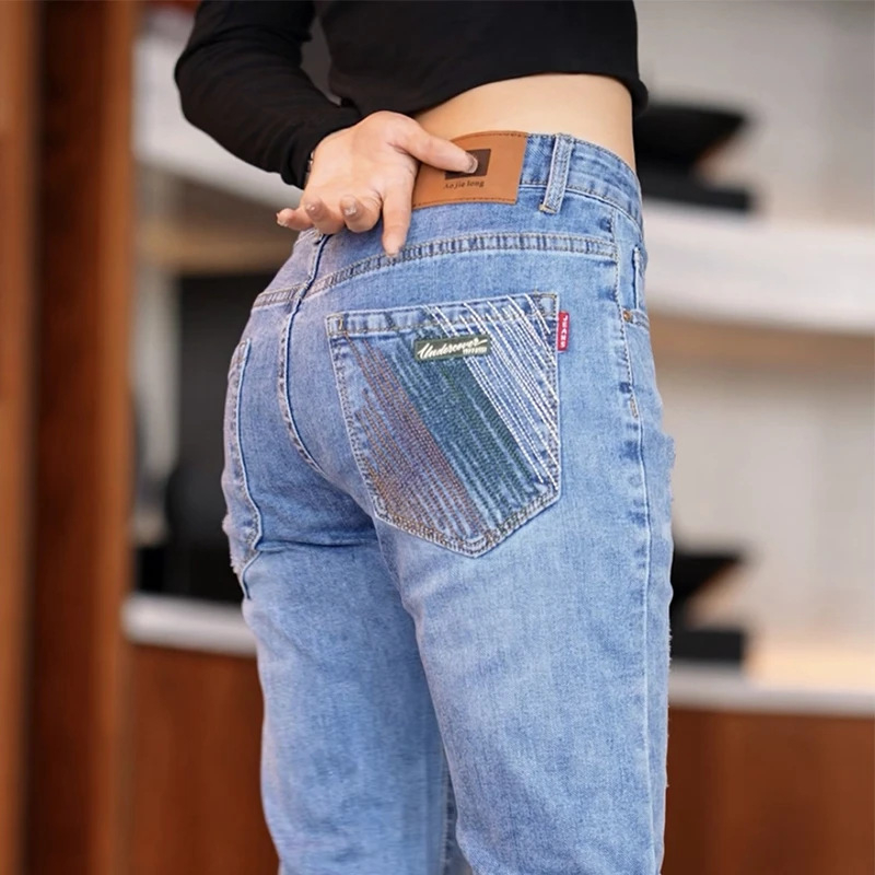 Muške traperice – korejski stil, ravne krojenje, srednji pojas, zatvarač, duljine petčetvrtina