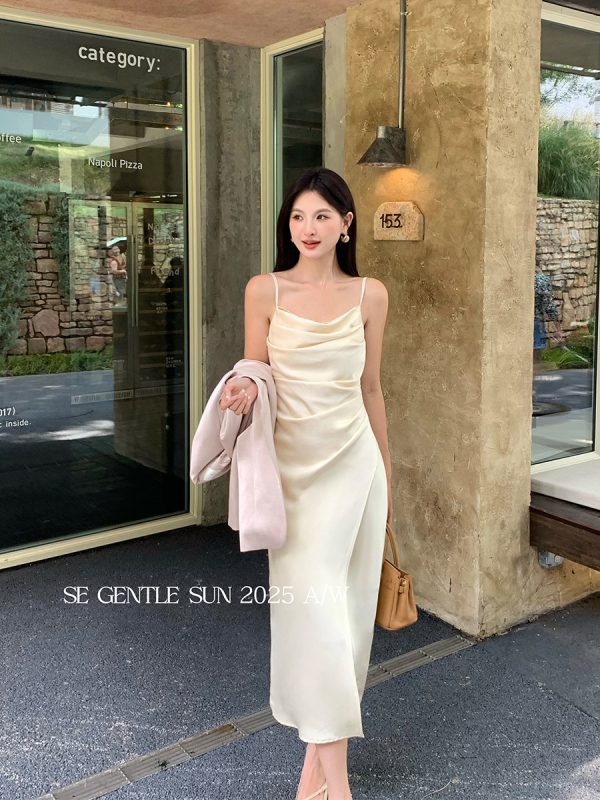 Pántos ruha, magas derekú, hosszú szoknya, egyszínű poliészter anyag