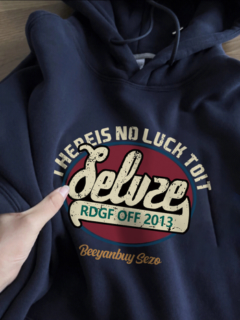 Ženska chenille hoodie s polo ovratnikom, tekstualni uzorak, široki kroj