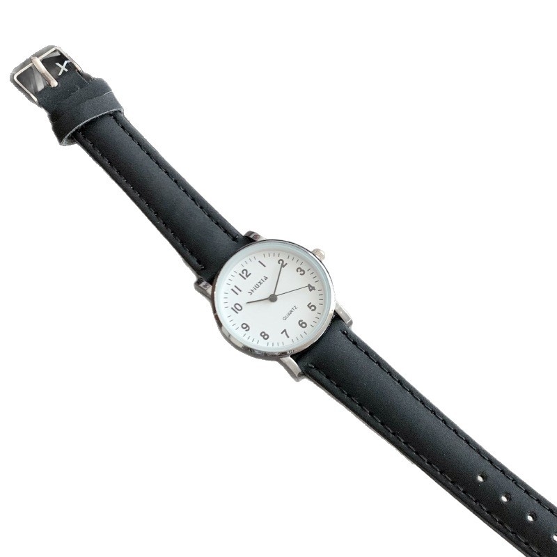 Kvarcni sat — plastično kućište, PU kaiš, spirala krunica; minimalistički šumski stil, ležerni modni dizajn, kvarcni mehanizam