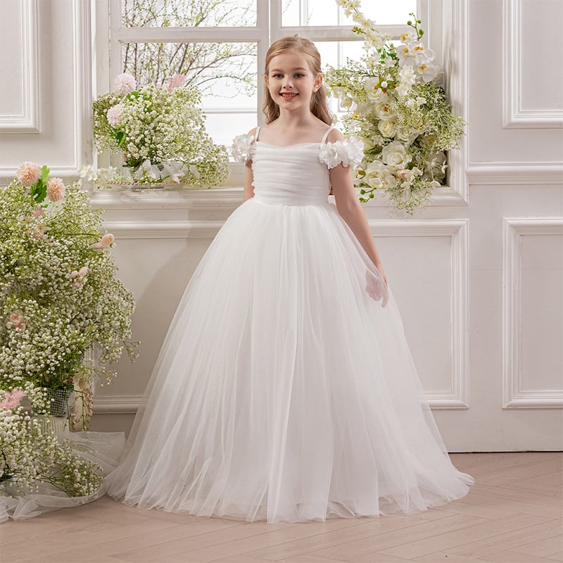 Princeses stila meitenes kleita no režģtīkla auduma ar poliesteru, iekšpuse kokvilna, plešu dizains; piemērota meitenēm virs 8 gadiem (garums >140 cm); visu sezonu.