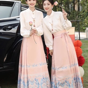 Hanfu stiilis pruutneitsi komplekt, suknelė su unikaliu elementu, Ming-dinastijos įkvėptas literatūrinis retro dizainas, PVC audinys iki 30% turinio, Tr audinys, su etiketėmis