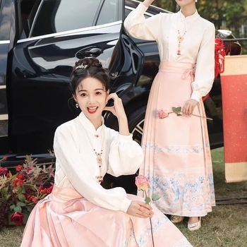 Hanfu stiilis pruutneitsi komplekt, suknelė su unikaliu elementu, Ming-dinastijos įkvėptas literatūrinis retro dizainas, PVC audinys iki 30% turinio, Tr audinys, su etiketėmis