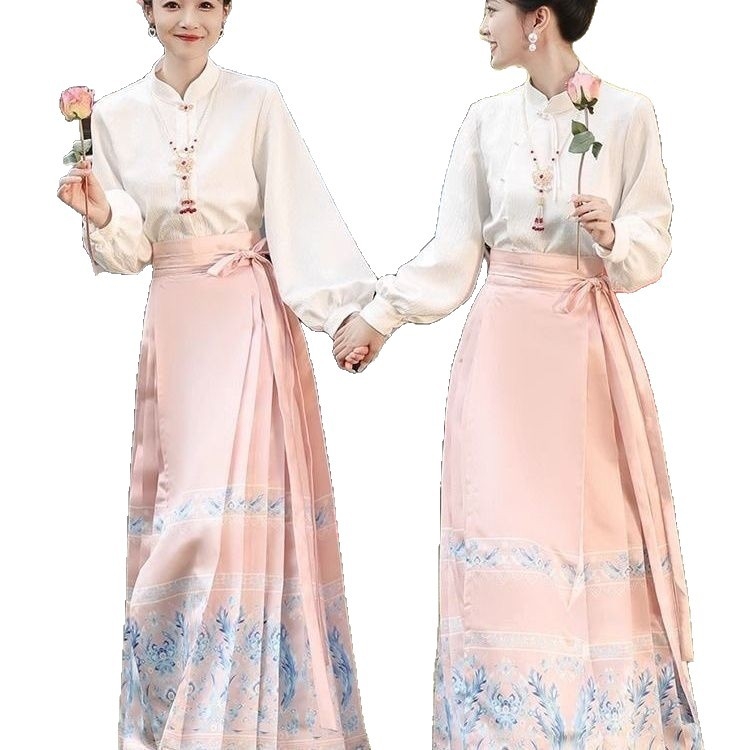 Hanfu stiilis pruutneitsi komplekt, suknelė su unikaliu elementu, Ming-dinastijos įkvėptas literatūrinis retro dizainas, PVC audinys iki 30% turinio, Tr audinys, su etiketėmis