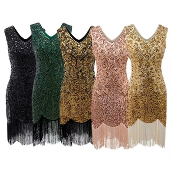 Poliestera vakara kleita 1920. gada Gatsby stilā ar spīdumiem un fringēm, dziļš V-dekolts, bez piedurknēm, paredzēta skatuvei