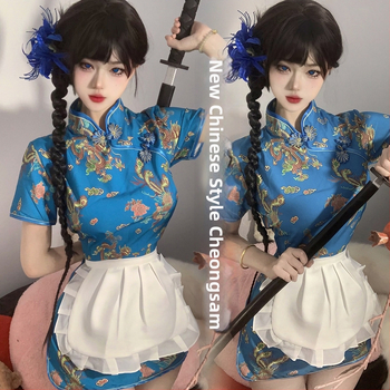 Hímzett cheongsam jelmez szerepjátékhoz — poliészter, fő anyag 95–100%, inspiráció: szolgálólány és szakács