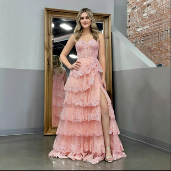 Női estélyi ruha A-vonalú fazonban pántos, hosszú, 3/4-s ujjak, magas derék, poliészter, 2025 téli szezon