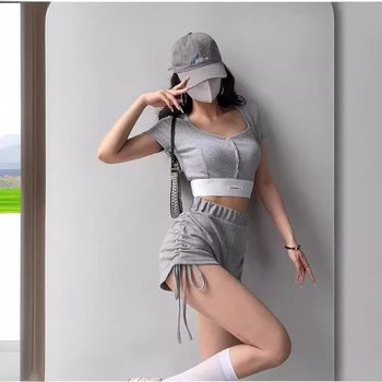 T-shirt, ανάμειξη βαμβάκι-βισκόζη, V-λαιμόκοψη, κοντά μανίκια, στενή γραμμή