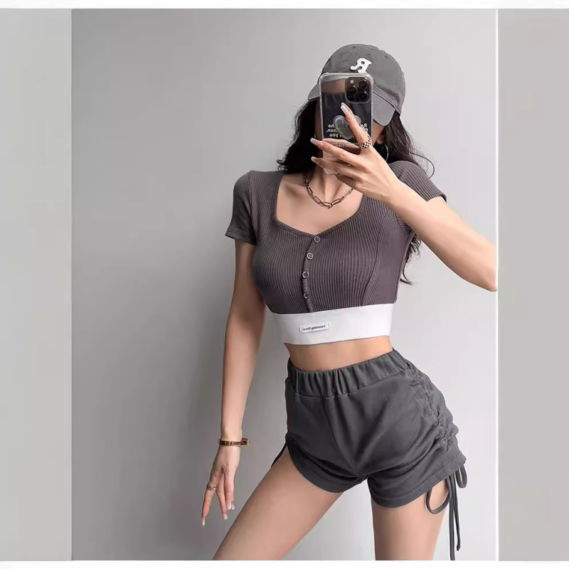 T-shirt, ανάμειξη βαμβάκι-βισκόζη, V-λαιμόκοψη, κοντά μανίκια, στενή γραμμή