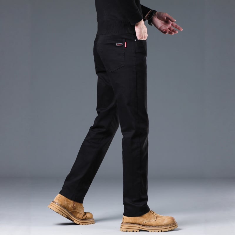 Crne muške traperice od pamuka s elastanom, slim straight kroj, poslovni casual stil