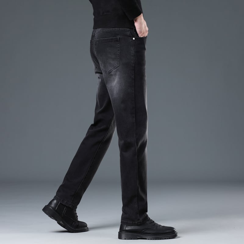 Crne muške traperice od pamuka s elastanom, slim straight kroj, poslovni casual stil