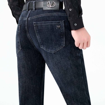 Muške traperice – ravni kroj, srednji pojas, denim 65% pamuk, zip zatvarač