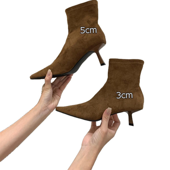 Sieviešu zābaki korejiešu stilā, asas purns, vidēja papēža augstums 3–5 cm, zems kāta augstums, iekšējais PU