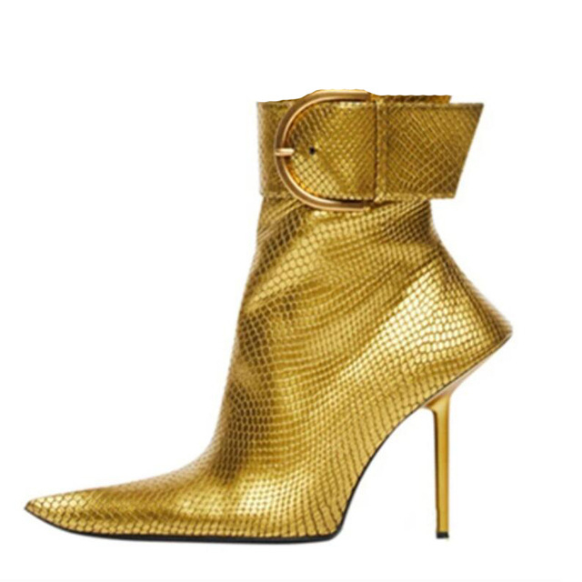 Sieviešu potītes zābaki ar smailu purnu un plānu stileto papēdi – sānu rāvējslēdzējs, jostas sprādze; augšējā materiāla: super fibra; zole: gumija