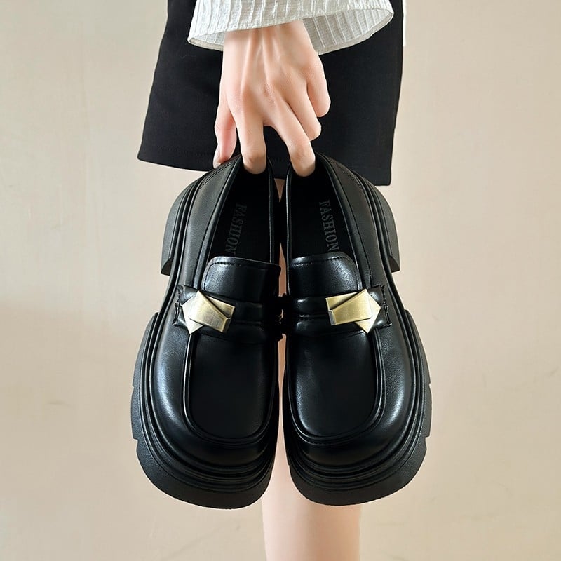 Loafers pentru femei, vârf rotund, parte superioară din microfibră, închidere Velcro, toc mediu 3–5 cm