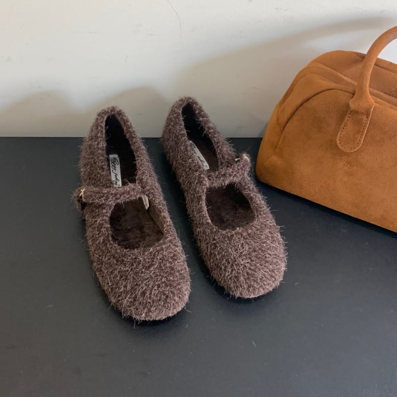 Leopardų rašto Mary Jane plokščiakulnės bateliai, velūro viršutinė dalis, dirbtinis trumpas pūkų pamušalas, sagtis, žemas kulnas, rudens–žiema 2025