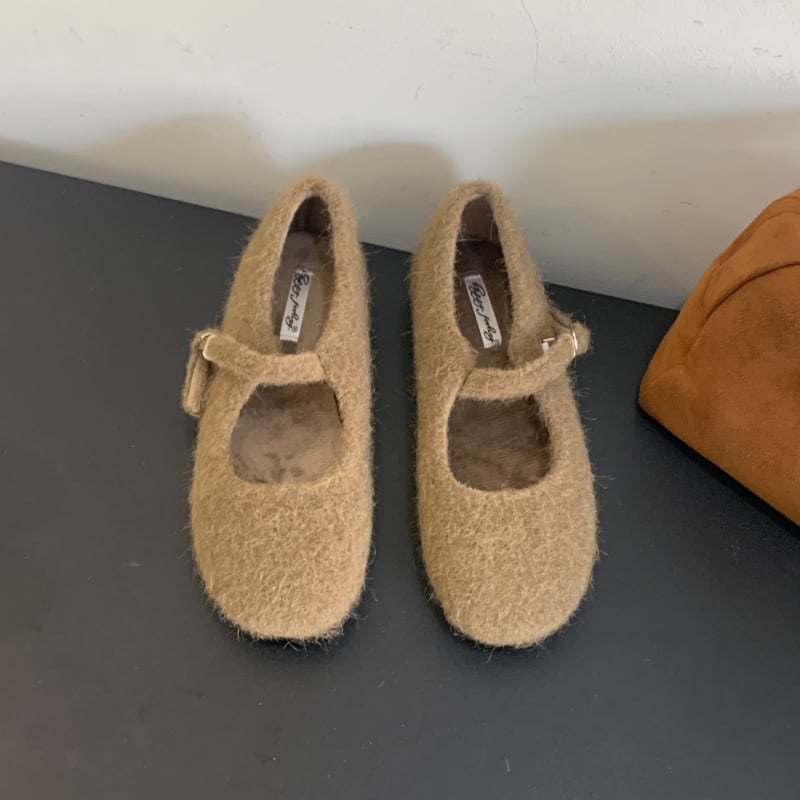 Leopardų rašto Mary Jane plokščiakulnės bateliai, velūro viršutinė dalis, dirbtinis trumpas pūkų pamušalas, sagtis, žemas kulnas, rudens–žiema 2025