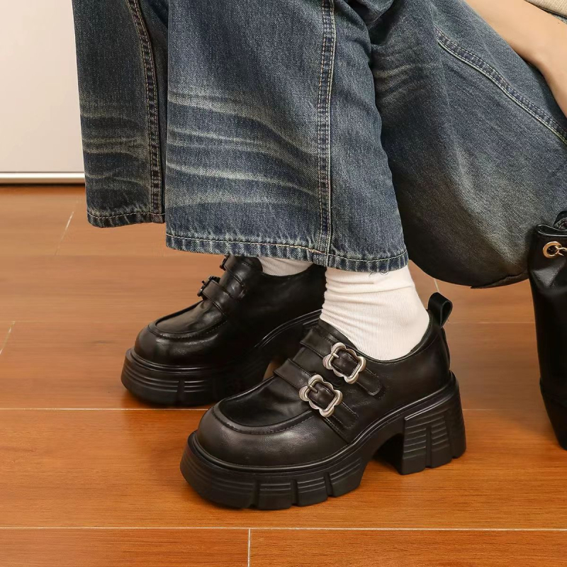 Loafers din piele pentru femei, cataramă metalică – vârf rotund, partea superioară din piele de vițel, înălțime a tocului 6–8 cm, talpă din cauciuc spumos, branț PU