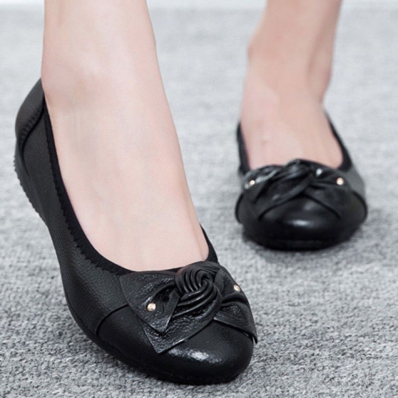 Ženske Bean Shoes - okrugli vrh, gornji dio od kože prve klase, gumena potplat, niski pet 1–3 cm, ljeto