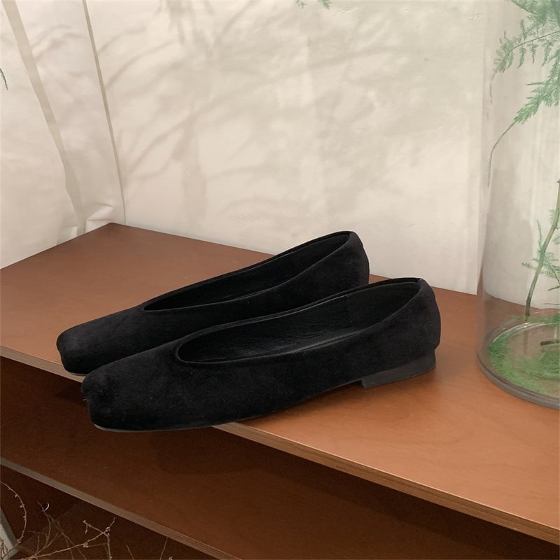 Mary Jane batai su kvadratine nosimi, viršus iš sintetinės odos, žemas kulnas iki 3 cm, guminė padas, formaliai dėvėjimui