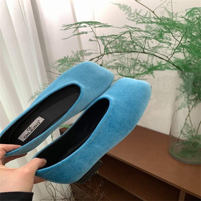 Mary Jane batai su kvadratine nosimi, viršus iš sintetinės odos, žemas kulnas iki 3 cm, guminė padas, formaliai dėvėjimui