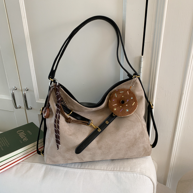 Ženska PU Tote torba, urbano minimalistički stil, jastućast oblik, otvaranje na zip, unutarnji zip pretinac