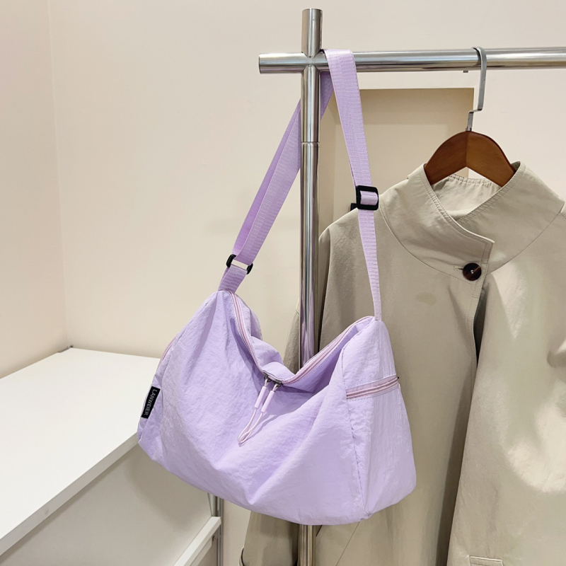 Nylon crossbody torba za žene, horizontalni kvadratni oblik, zatvarač, džep za mobitel, jedna naramenica