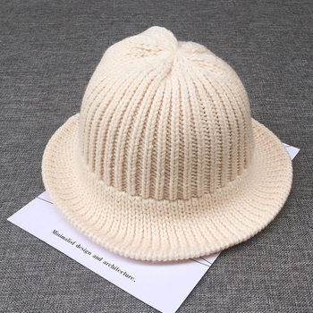 Koreai stílusú női vödör kalap, őszi-téli gyapjú koreai irodalmi meleg kötött egyszínű összecsukható hétköznapi kalap nagykereskedelemben