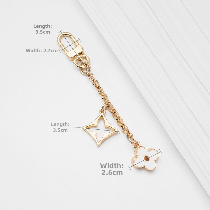 Plecu siksna ar pagarināšanas ķēdi LV Three-in-One Mahjong somai, metāla materiāls, četrziedu dekoratīvā ķēde, zīmols Famous Ancient Hui, pavasaris 2023