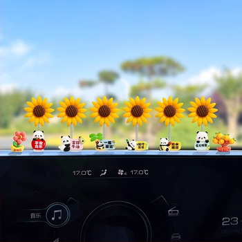 Auto iekšējā dekora priekšmets ar ļoti mīļu panda un sunflower; arī piemērots kā biroja dekors; ideāla dāvana kāzām, dzimšanas dienām, svētkiem, pārcelšanai un apbalvojumiem.