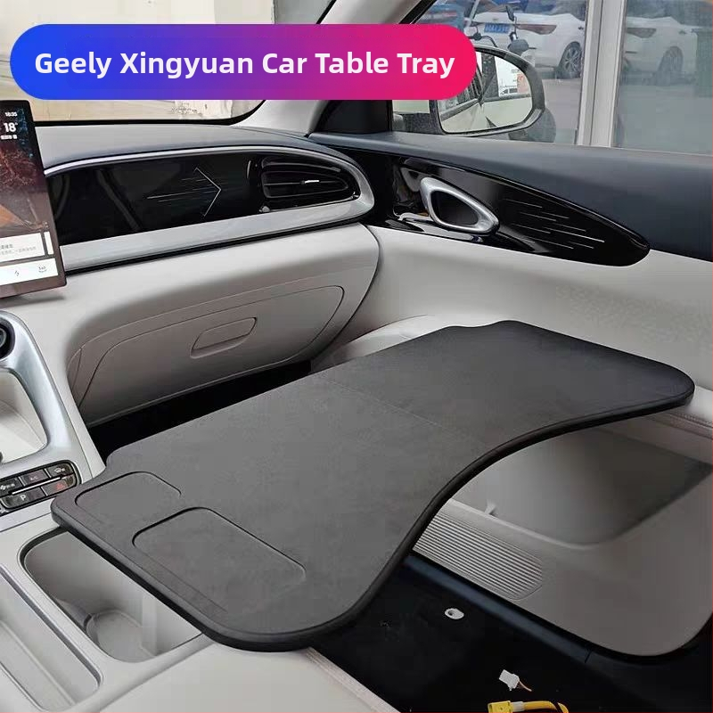 Tesla skladací stolík namontovaný v aute – kancelárske a študijné použitie