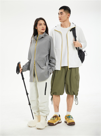 Uniszex kültéri szélvédő dzseki UPF50+, gyorsan száradó, légáteresztő, könnyű, anyag 88% nylon, 12% spandex, kapucnival