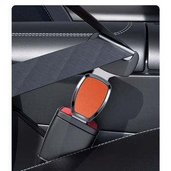 Universālais auto drošības jostas pagarinātājs ar klipu — Materiāls: ABS + dzelzs loksne; Zīmols: Smoothly; Saderība: Universāls