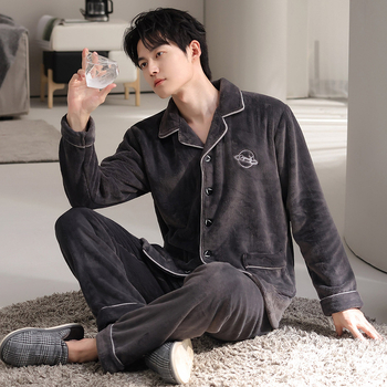 Vīriešu flaneles pidžāmu komplekts ziemai, bieza auduma, 251–300 g/m², apkakle ar lapeli, garās piedurknes