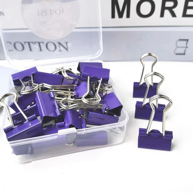 Klip za dokumente s dizajnom swallowtail, metalno tijelo