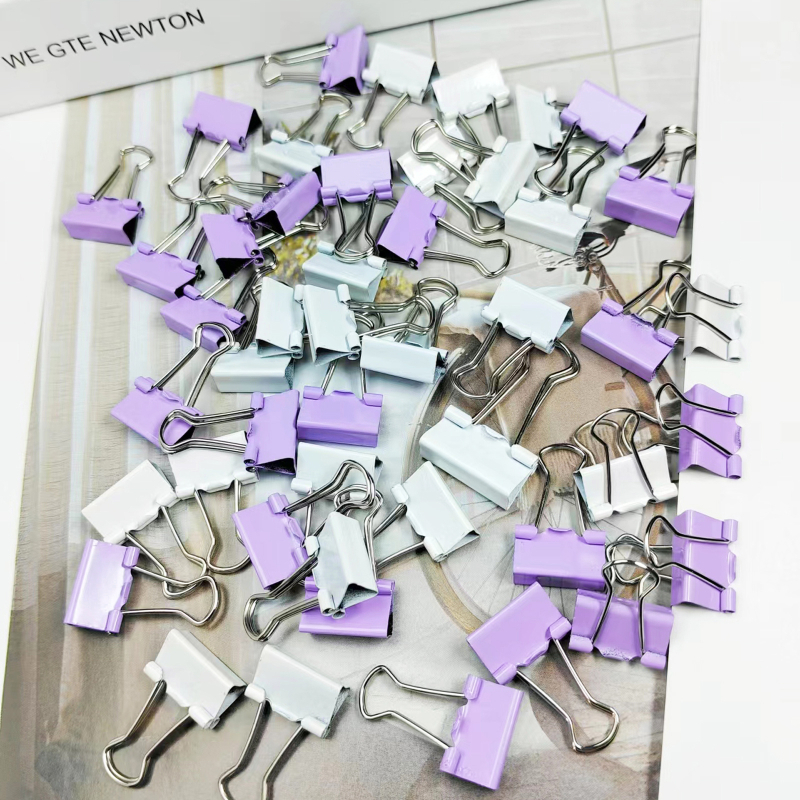 Klip za dokumente s dizajnom swallowtail, metalno tijelo