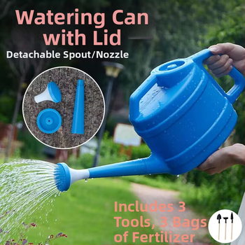 Plastmasas laistīšanas kanna ar garu izplūdumu