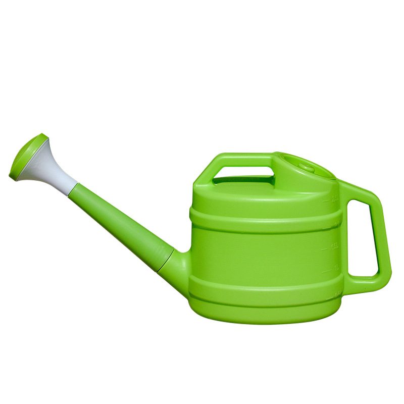 Plastmasas laistīšanas kanna ar garu izplūdumu