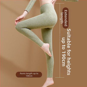 All-in-one bikses ar bieza poliestera audumu, galvenā auduma sastāva 90–95%, ciešs griezums, biksu garums.