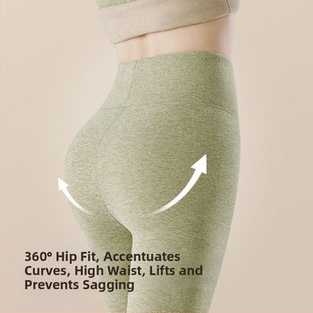 All-in-one bikses ar bieza poliestera audumu, galvenā auduma sastāva 90–95%, ciešs griezums, biksu garums.