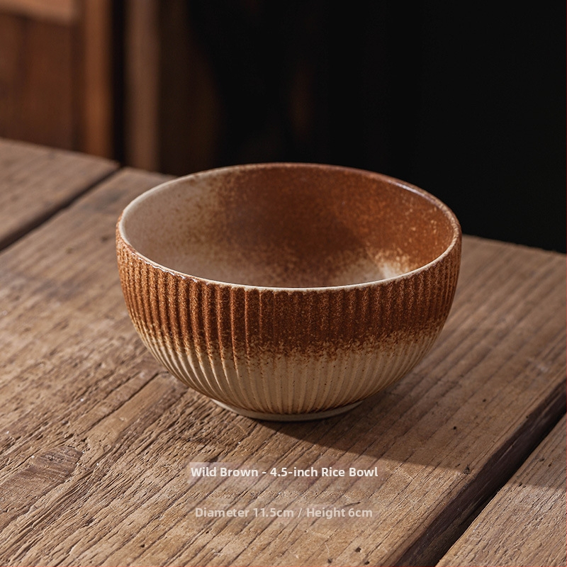 Keramikas trauku komplekts vienai personai, retro japāņu stilā, zem glazūras krāsa, svītras un neregulāri raksti, iekļauj šķīvjus, bļodas, ēdiena kociņus un karotes