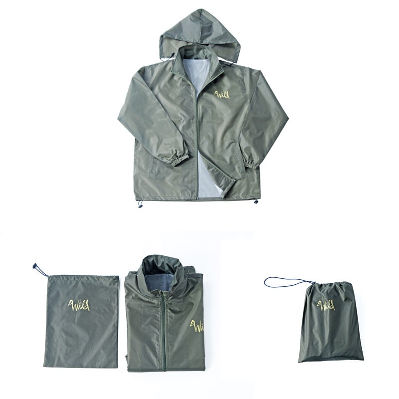 Леко пролетно-есенно спортно яке, едноцветно, със стойкова яка, без качулка, цип отпред, тънък плат, странични джобове