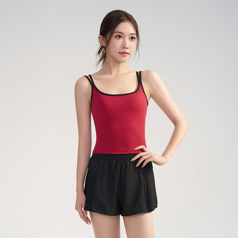 Йога потник с подплънки за бюст, контрастни презрамки, без ръкави, вталяващ пилатес топ, дишаща материя нейлон+спандекс 80/20