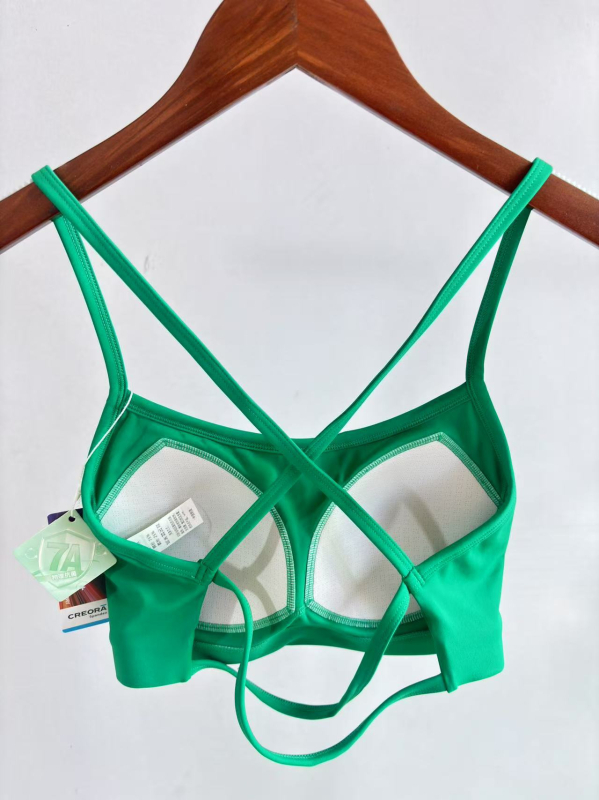 За жени All-in-One спортен сутиен с бързосъхнеща найлон-еластан материя и фиксирани чашки