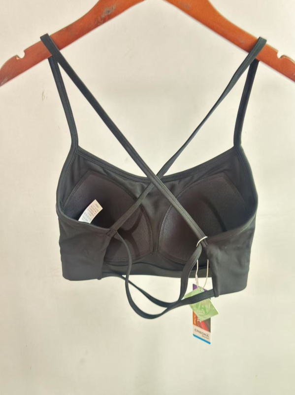 За жени All-in-One спортен сутиен с бързосъхнеща найлон-еластан материя и фиксирани чашки