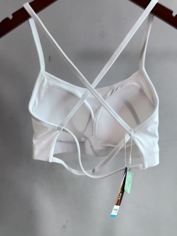 За жени All-in-One спортен сутиен с бързосъхнеща найлон-еластан материя и фиксирани чашки