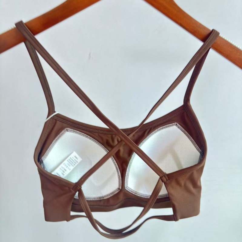 За жени All-in-One спортен сутиен с бързосъхнеща найлон-еластан материя и фиксирани чашки